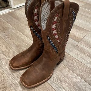 Ariat Men’s square toe cowboy boots